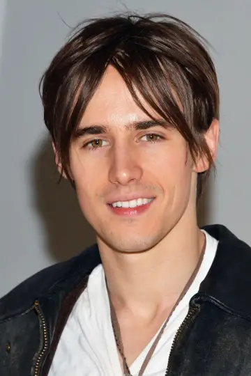 Zdjęcie Reeve Carney #92243