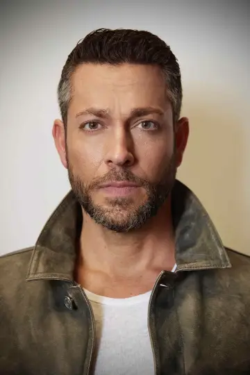 Zdjęcie Zachary Levi #9160
