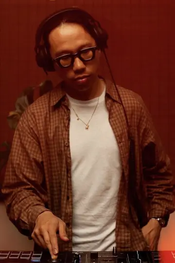 Zdjęcie  (Derrick Gee) #434057