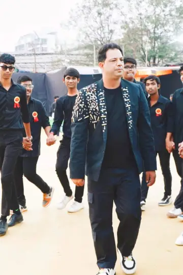 Zdjęcie Kamal H. Khan (Kamaal H Khan) #620521