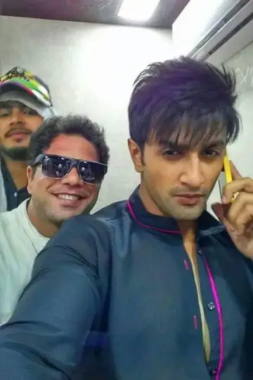 Zdjęcie Kamal H. Khan (Kamaal H Khan) #620525