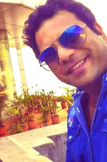 Zdjęcie Kamal H. Khan (Kamaal H Khan) #620527