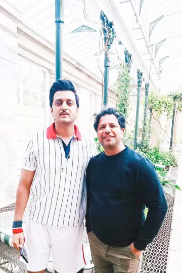 Zdjęcie Kamal H. Khan (Kamaal H Khan) #620531