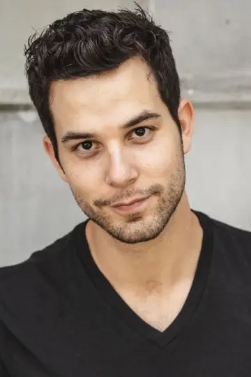 Zdjęcie Skylar Astin #31743