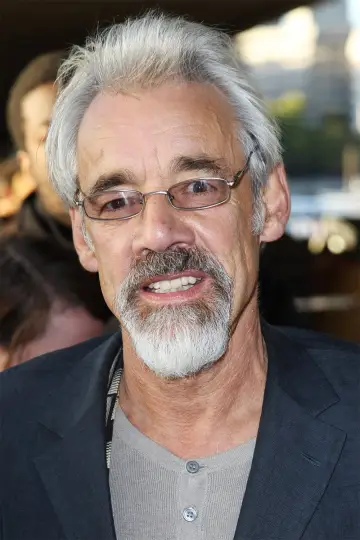 Zdjęcie Roger Lloyd Pack #11382