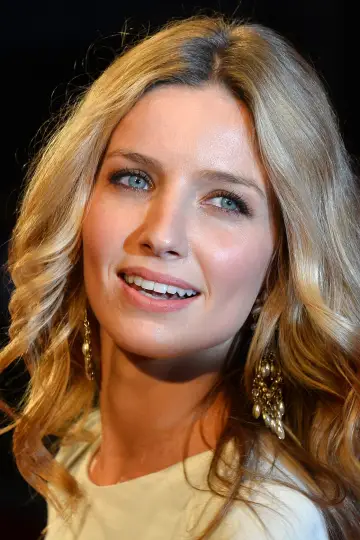 Zdjęcie Anabel Wallisz (Annabelle Wallis) #31673