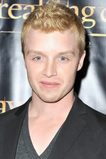 Zdjęcie Noel Fisher #17867
