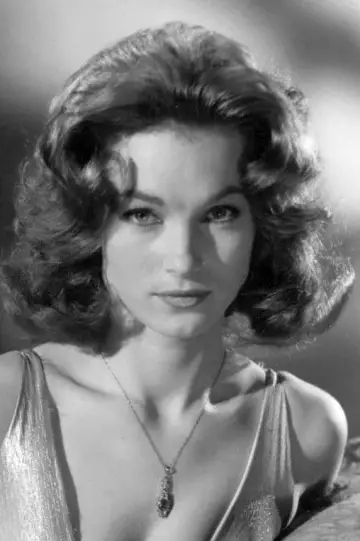 Zdjęcie Shirley Anne Field #125031