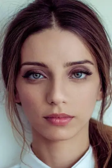 Zdjęcie Angela Sarafyan #67457
