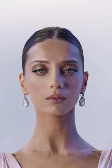 Zdjęcie Angela Sarafyan #67471