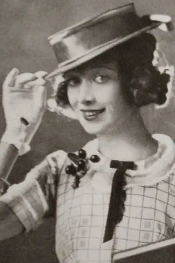 Zdjęcie Esther Howard #144159
