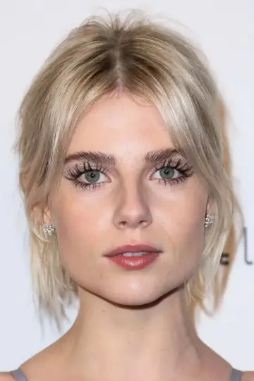 Zdjęcie Lusi Bojnton (Lucy Boynton) #4665
