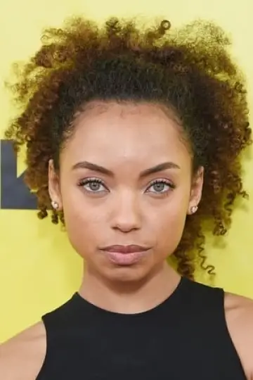 Zdjęcie Logan Browning #122801