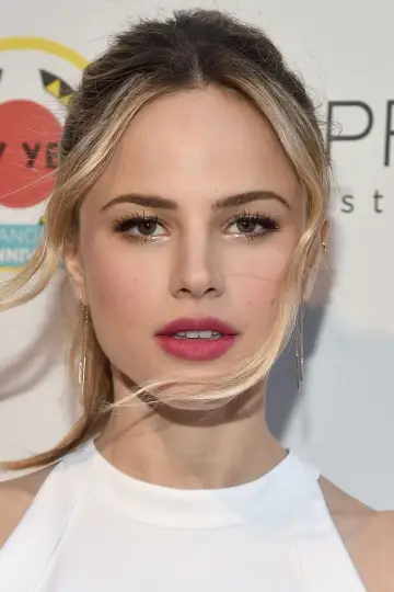 Zdjęcie Halston Sage #25729