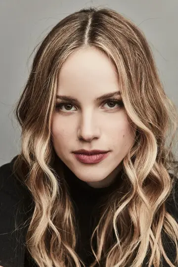 Zdjęcie Halston Sage #25731
