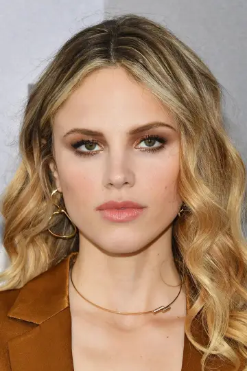 Zdjęcie Halston Sage #25732