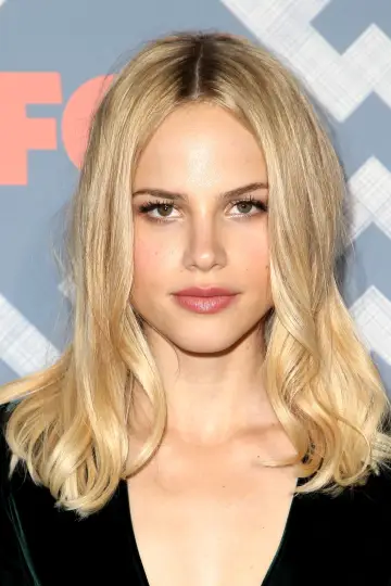 Zdjęcie Halston Sage #25735