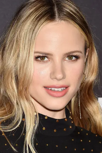 Zdjęcie Halston Sage #25736