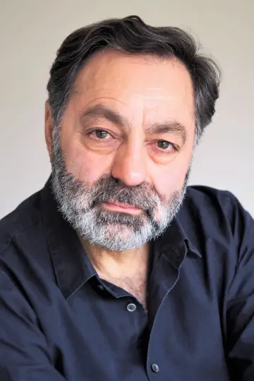 Zdjęcie Nasser Memarzia #7122