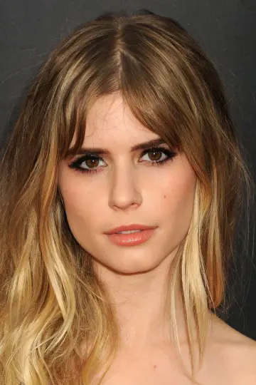 Zdjęcie Carlson Young #92210