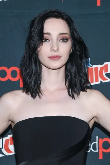 Zdjęcie Emma Dumont #2934