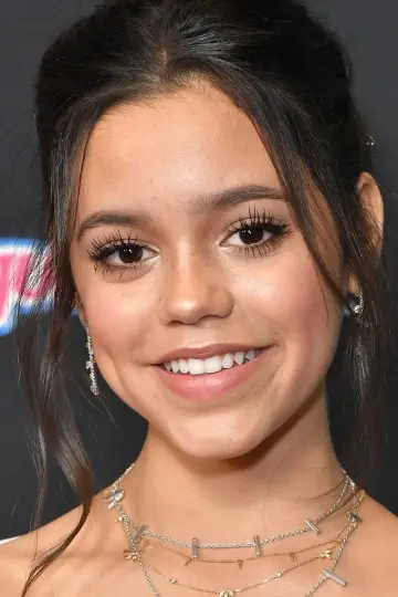 Zdjęcie Dżena Ortega (Jenna Ortega) #17326