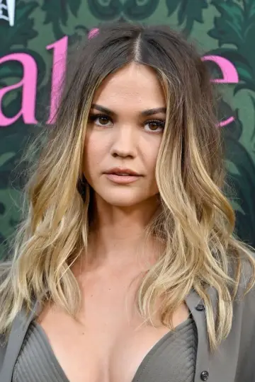 Zdjęcie Maia Mitchell #89285