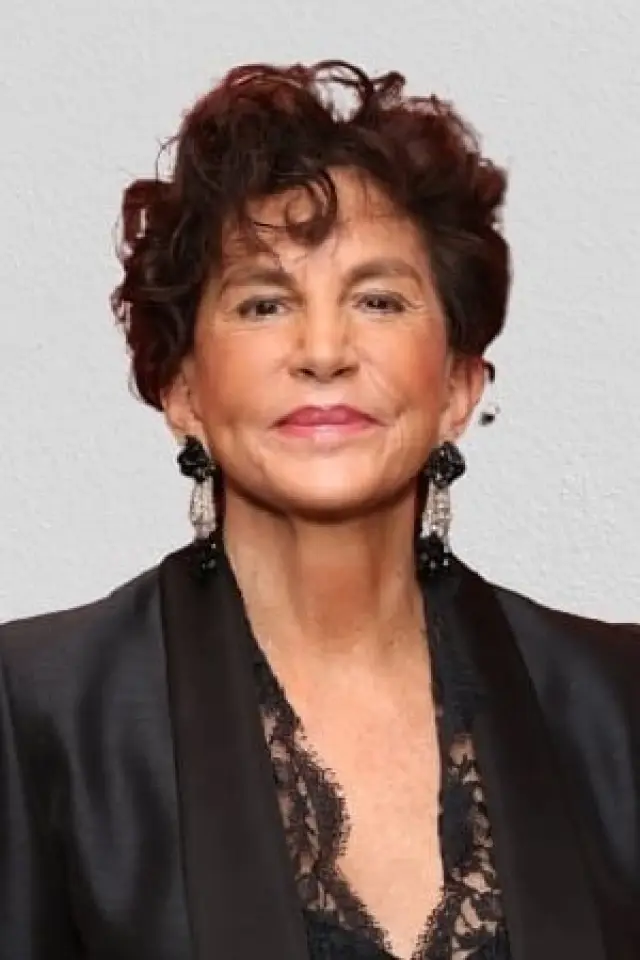 Zdjęcie Mercedes Ruehl