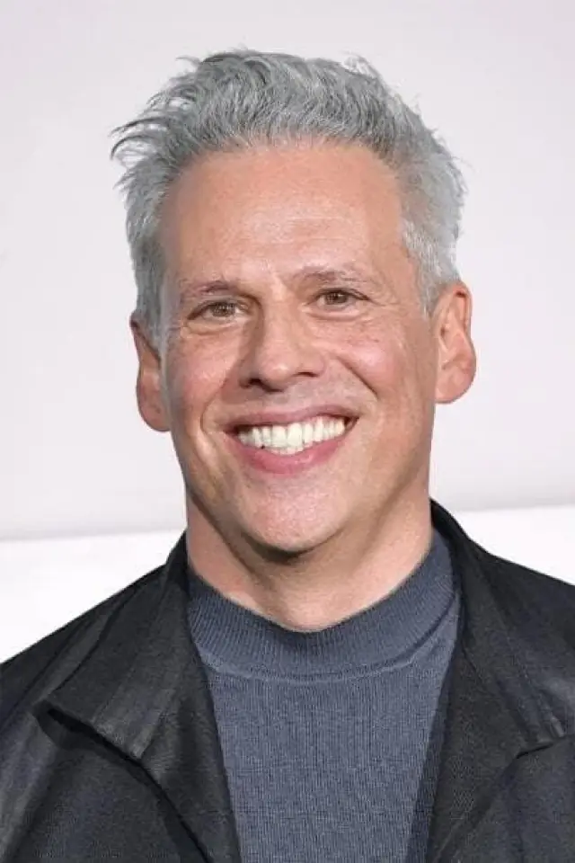 Zdjęcie Josh Pais