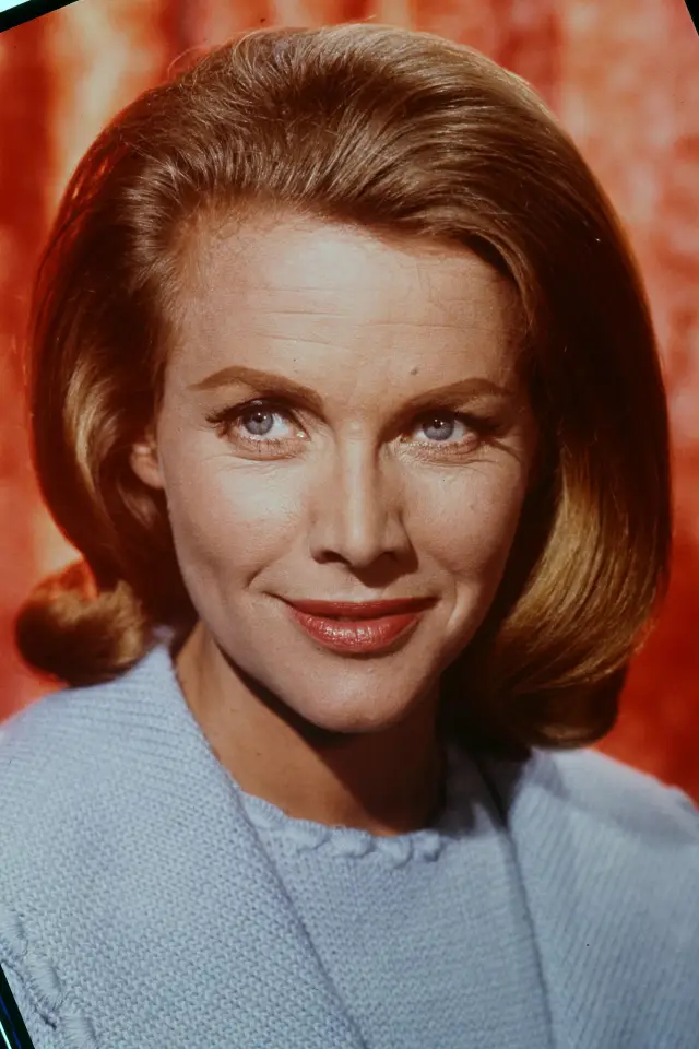 Zdjęcie Honor Blackman