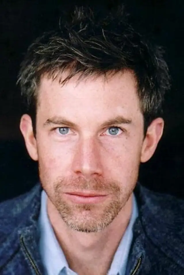 Zdjęcie Jonathon Young