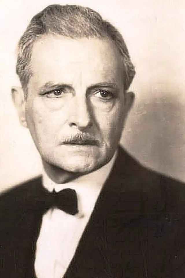 Zdjęcie John St. Polis