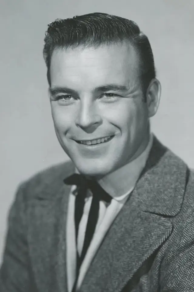 Zdjęcie Scott Brady