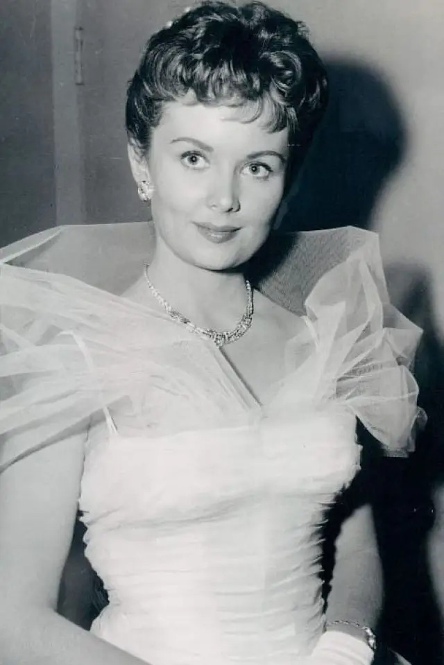 Zdjęcie  (Olive Sturgess)