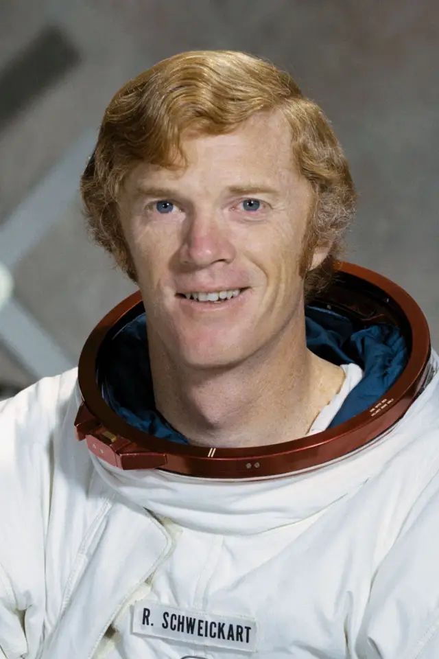 Zdjęcie  (Russell Schweickart)