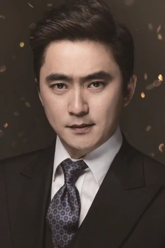 Zdjęcie  (Kim Suk-hoon)