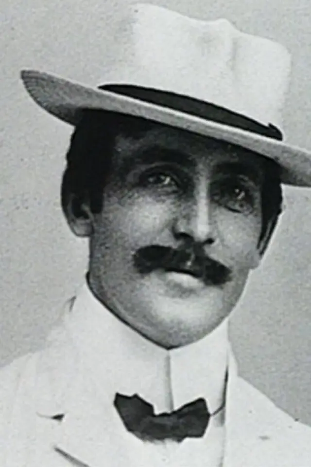 Zdjęcie  (Lewin Fitzhamon)