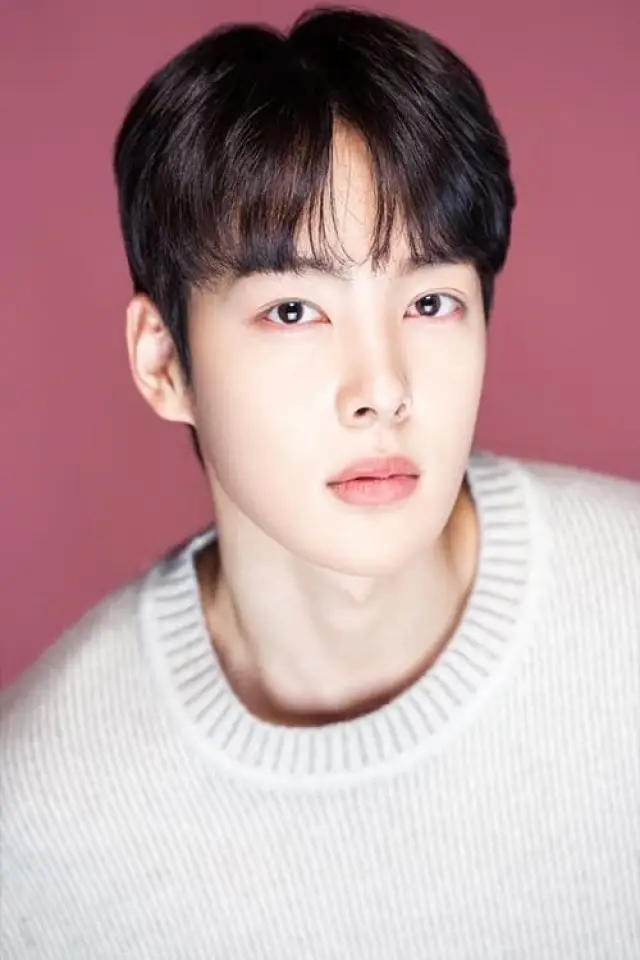 Zdjęcie  (Kim Min-ki)