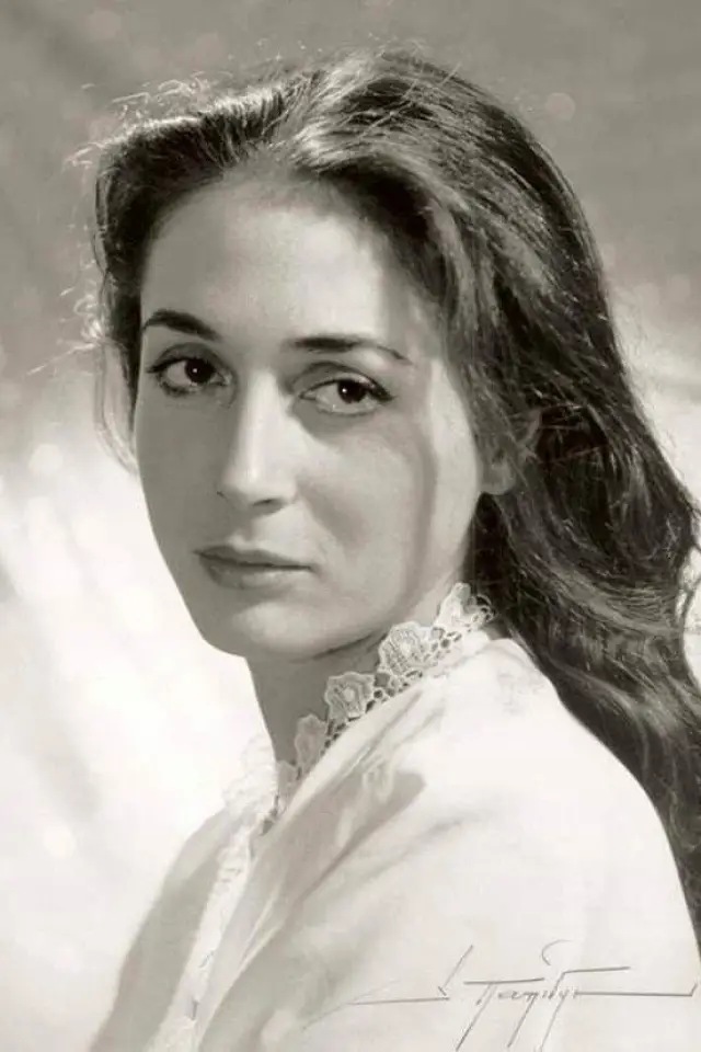 Zdjęcie  (Ellie Lambeti)