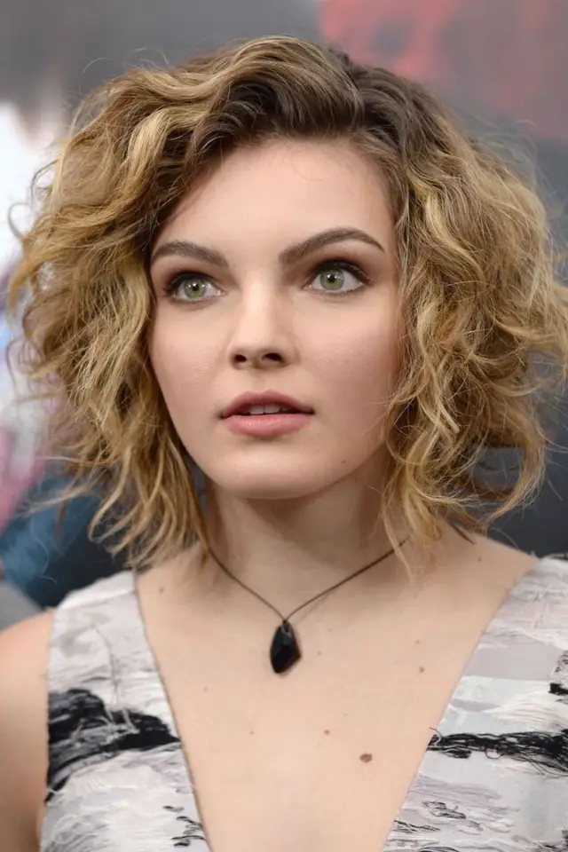 Zdjęcie  (Camren Bicondova)
