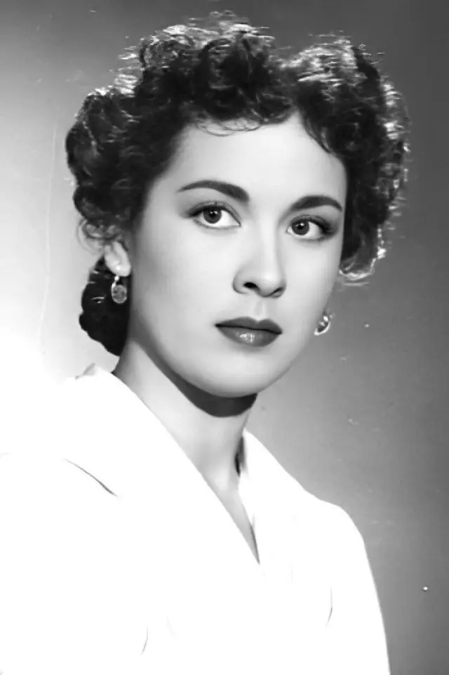 Zdjęcie  (Aurora Bautista)