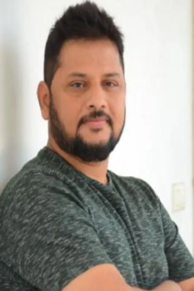 Zdjęcie  (Surender Reddy)