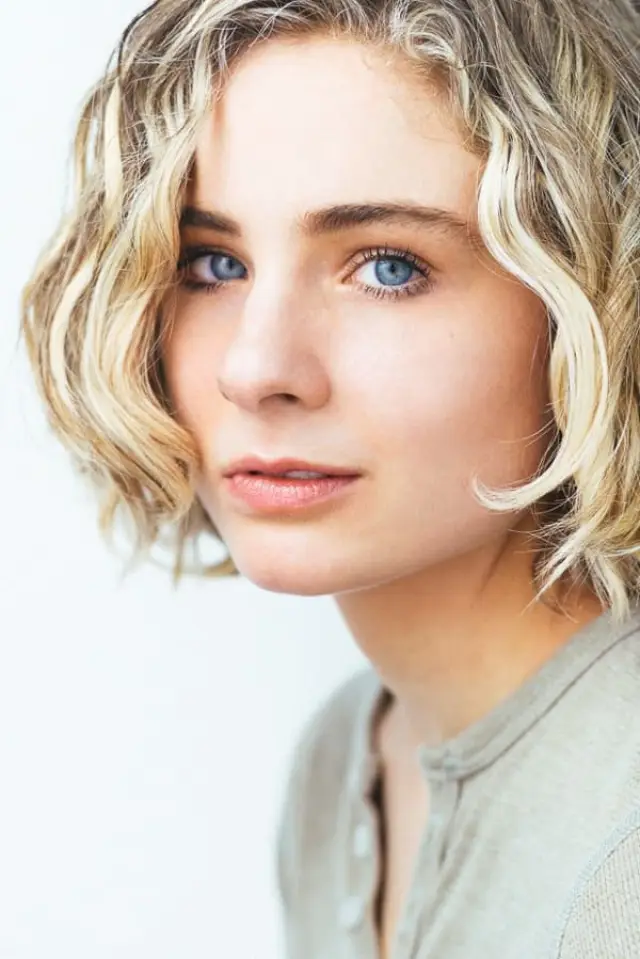 Zdjęcie Lizzy DeClement (Lizzy DeClement)