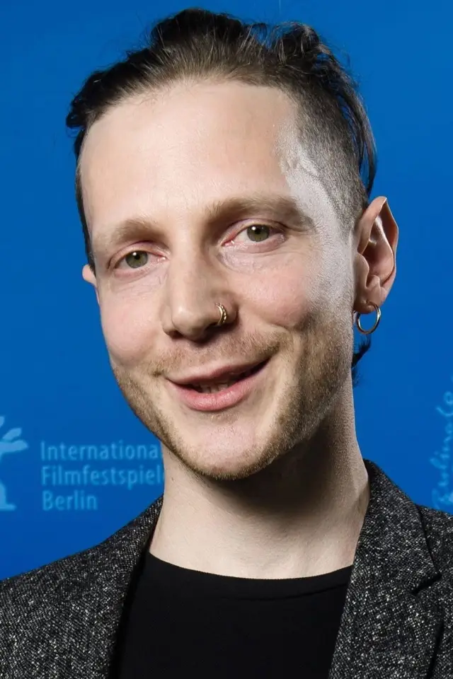 Zdjęcie Adi Merigeau