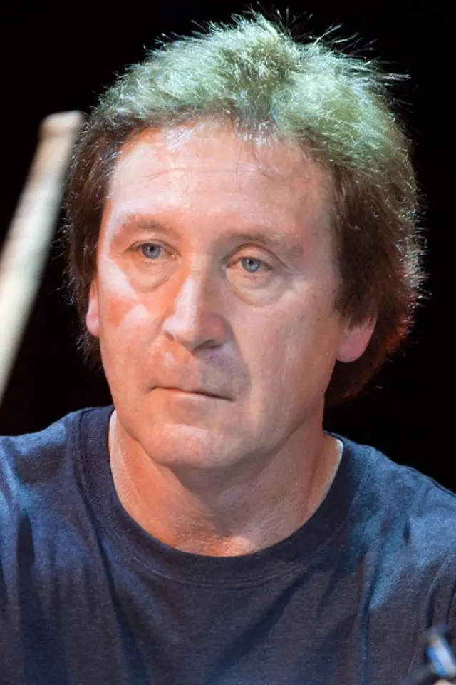 Zdjęcie  (Kenney Jones)