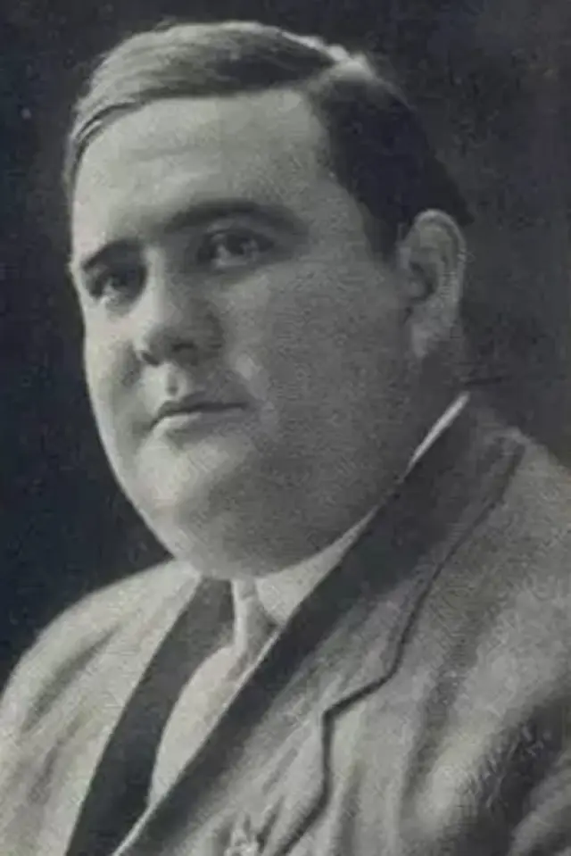 Zdjęcie  (Hughie Mack)