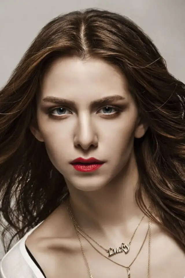Zdjęcie  (Ezgi Asaroğlu)