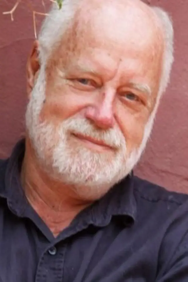 Zdjęcie  (Phillip Adams)