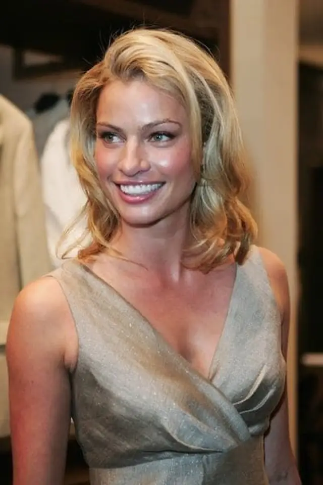 Zdjęcie  (Kristy Hinze)
