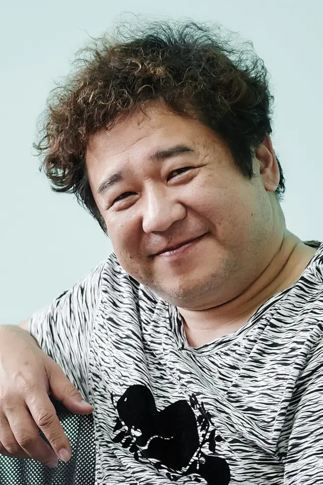 Zdjęcie Chu Jouning (Qu You-ning)